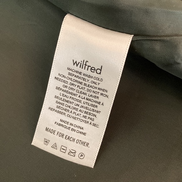 Aritzia Wilfred Autumn Shirt Jacket, vegan leather, Bitter Sage green, size XS - Picture 5 of 5